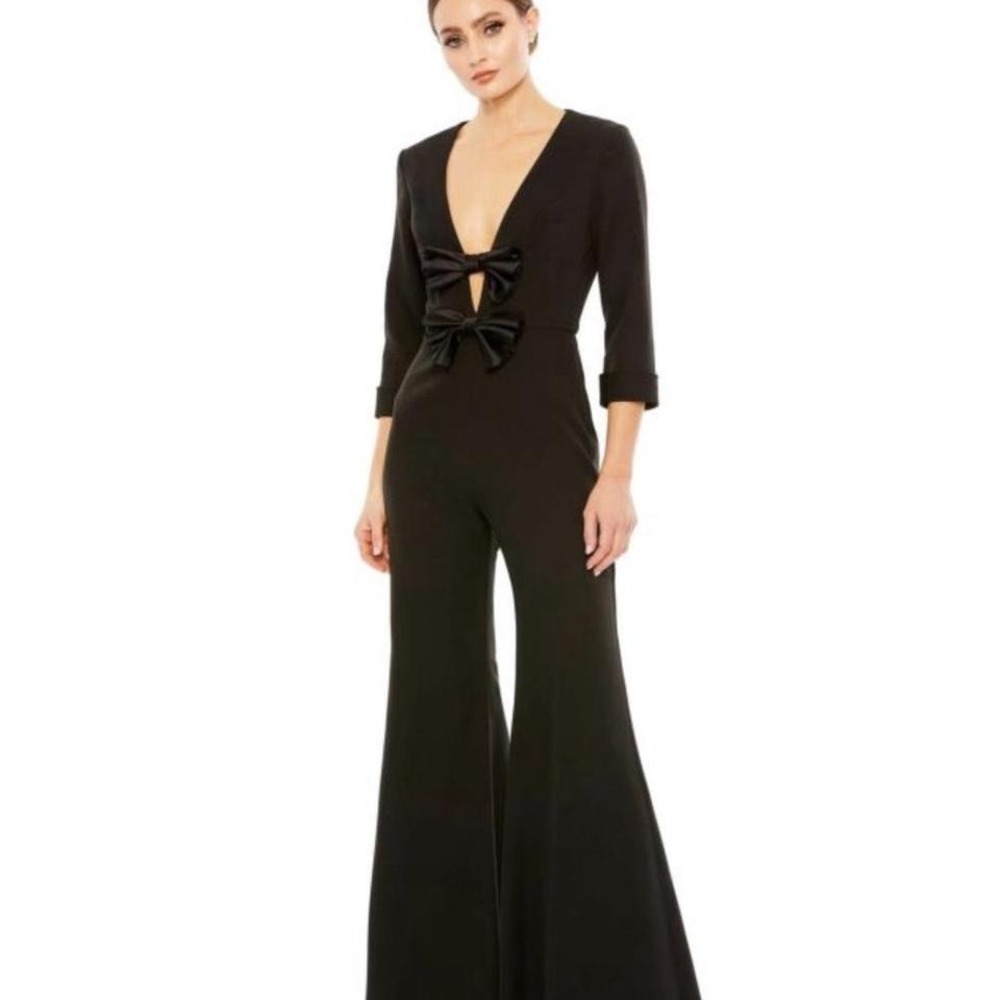 NWT Mac Duggal Black Jumpsuit w/ Bow Detail / Size 6 / SOLD OUT ONLINE
